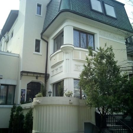 Vila Cornelia Bucharest Exterior photo